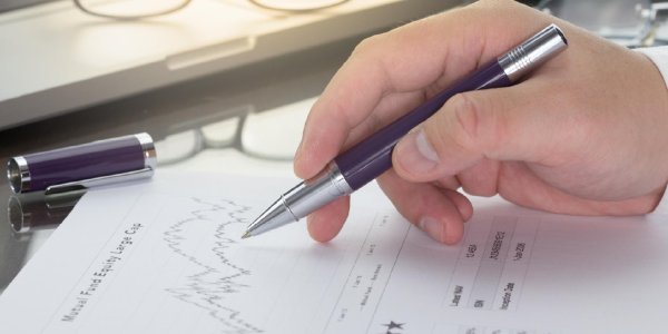 股升网 基金经理“晒实盘”背后：投资陪伴还是营销新招？合规边界在哪？